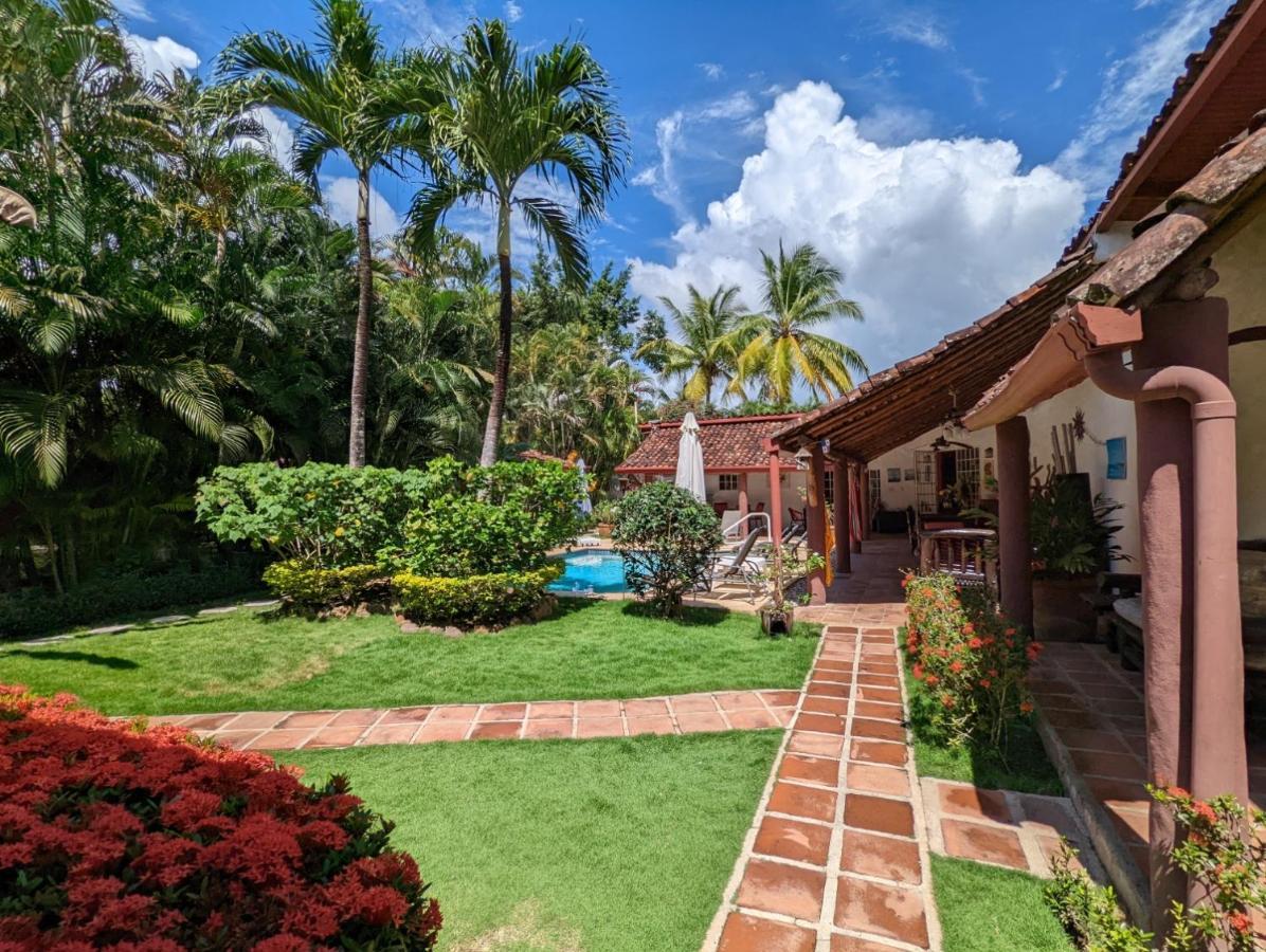 Villa Botero By Casa Mojito サンタ・クララ エクステリア 写真